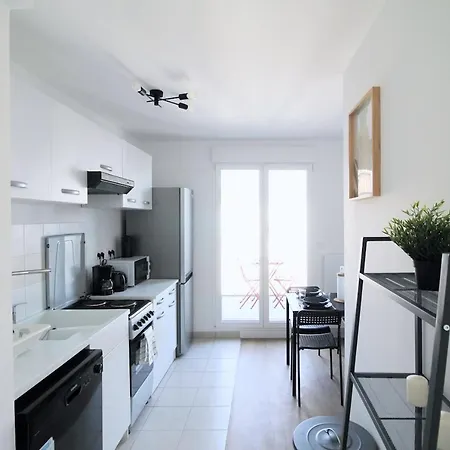 De 4 Chambres à - B4 *